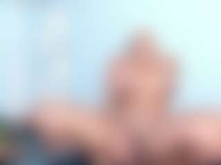 Live cam show with Ximena-Case - Athletic Blowjob on Camsoda