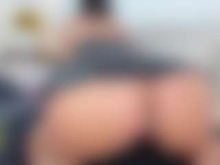 Ximena-Case's Live Sex Cam Show