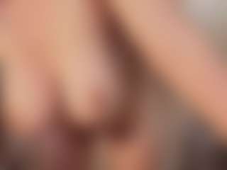 Live cam show with 00hottits1991 - Living Room on Camsoda
