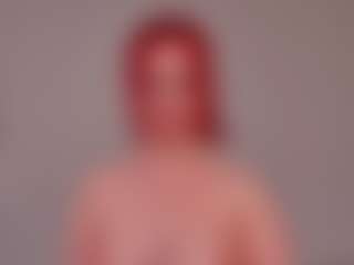 Live cam show with BewitchingEva - Red Hair Squirt on Camming Site