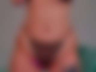 Live cam show with BewitchingEva - Red Hair on AdultVida.com
