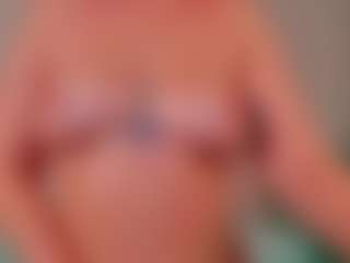 Live cam show with BewitchingEva - Tease on Camsoda