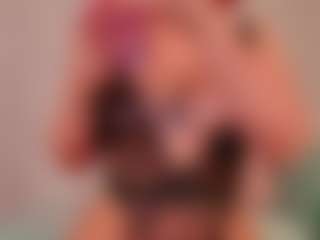 Live cam show with BewitchingEva - Green Eyes on https://playwithruby.com