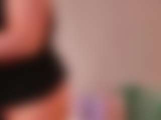 Live cam show with BewitchingEva - Smoking on Camsoda