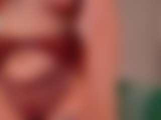 Live cam show with BewitchingEva - Red Hair HD on CamClone