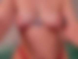 Live cam show with BewitchingEva - Foot Fetish Toys on CamClone