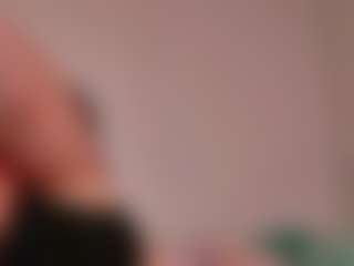 Live cam show with BewitchingEva - Striptease on StripNow