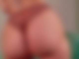 Live cam show with BewitchingEva - BBW on Camsoda