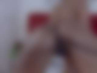 CoralHarrinsonn's Live Sex Cam Show