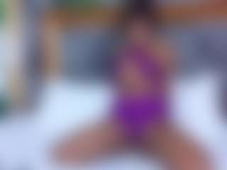 CoralHarrinsonn's Live Sex Cam Show