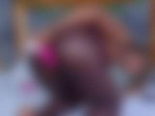 CoralHarrinsonn's Live Sex Cam Show