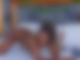 CoralHarrinsonn's Live Sex Cam Show
