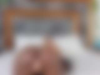 Live cam show with CoralHarrinsonn - Hairy Pussy on Instabang
