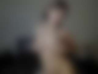 Live cam show with Iza Lim - Camel Toe on camgirlchat.live