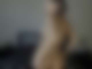 Live cam show with Iza Lim - Blowjob on xDating