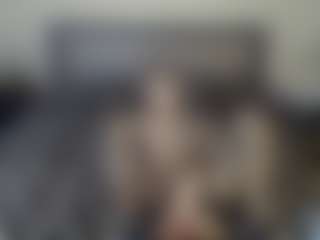 Iza Lim's Live Sex Cam Show