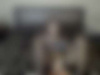 Live cam show with Iza Lim - Amateur on SquirtSoMuch
