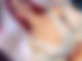 Live cam show with luciarazavi - Dirty Talk on AdultVida.com