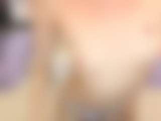 MelanieGrand's Live Sex Cam Show