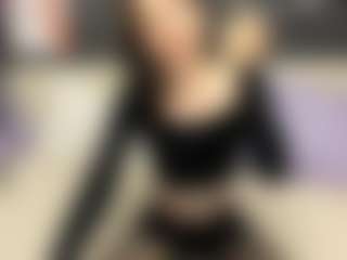 Live cam show with MelanieGrand - Cute on madthumbs