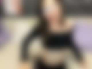 Live cam show with MelanieGrand - Cute on madthumbs