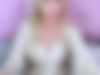 Live cam show with ScarlettMai - Granny on CamwithHer