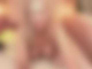 Live cam show with ScarlettMai - Granny on AdultVida.com