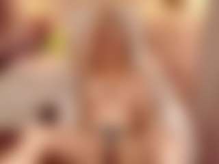 Live cam show with ScarlettMai - Granny on TeamSkeetLive