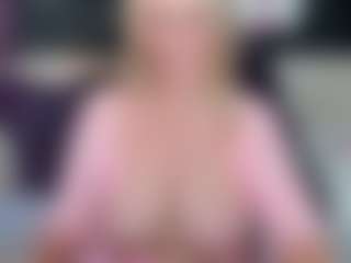 Live cam show with ScarlettMai - Ass Clapping on Camsoda
