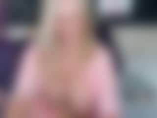 Live cam show with ScarlettMai - Ass Clapping on Camsoda