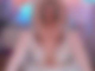 Live cam show with ScarlettMai - Smoking on Cam Slut