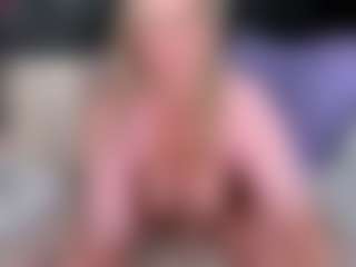 Live cam show with ScarlettMai - Mature on CamwithHer