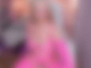 Live cam show with ScarlettMai - Middle Aged on AdultVida.com