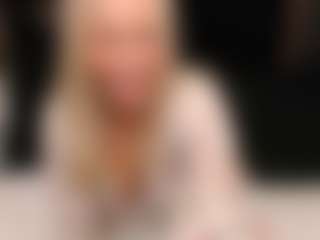 Live cam show with ScarlettMai - Ass Clapping on Camsoda Late Night