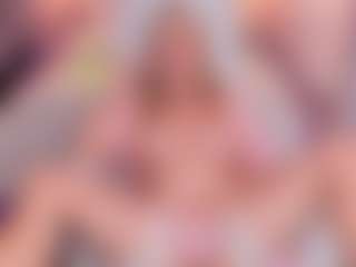Live cam show with ScarlettMai - Blonde Hair Middle Aged on Camsoda