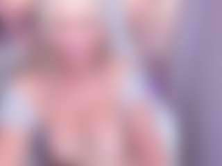 Live cam show with ScarlettMai - Yoga MILF on Camiplay Live