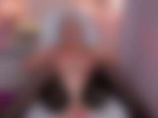 Live cam show with ScarlettMai - Granny on ObeyMaria