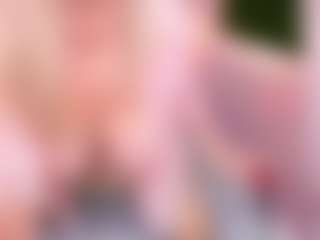Live cam show with ScarlettMai - Belly on Mixed Magazine Live