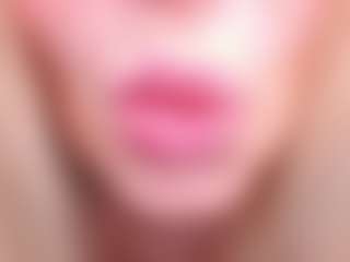 Live cam show with ScarlettMai - Belly on Camsoda