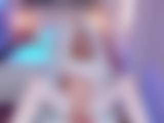 Live cam show with ScarlettMai - Granny Dildo on live.xheat.ai