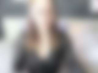 Live cam show with SofiaLani - College on StripNow