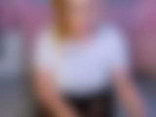 Live cam show with TinaWalked - Tittyfuck on Dolls Live