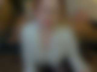 Live cam show with TinaWalked - Living Room on xplaylive.com