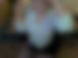 Live cam show with TinaWalked - Tittyfuck on xplaylive.com