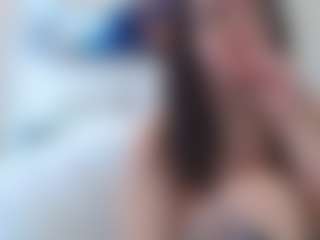 Live cam show with adafontaine18 - Blowjob on AdultVida.com