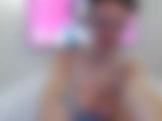 adafontaine18's Live Sex Cam Show