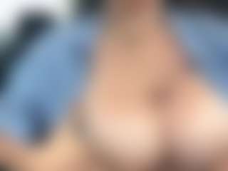 adafontaine18's Live Sex Cam Show