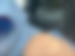 adafontaine18's Live Sex Cam Show