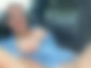 adafontaine18's Live Sex Cam Show