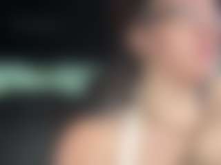 adafontaine18's Live Sex Cam Show
